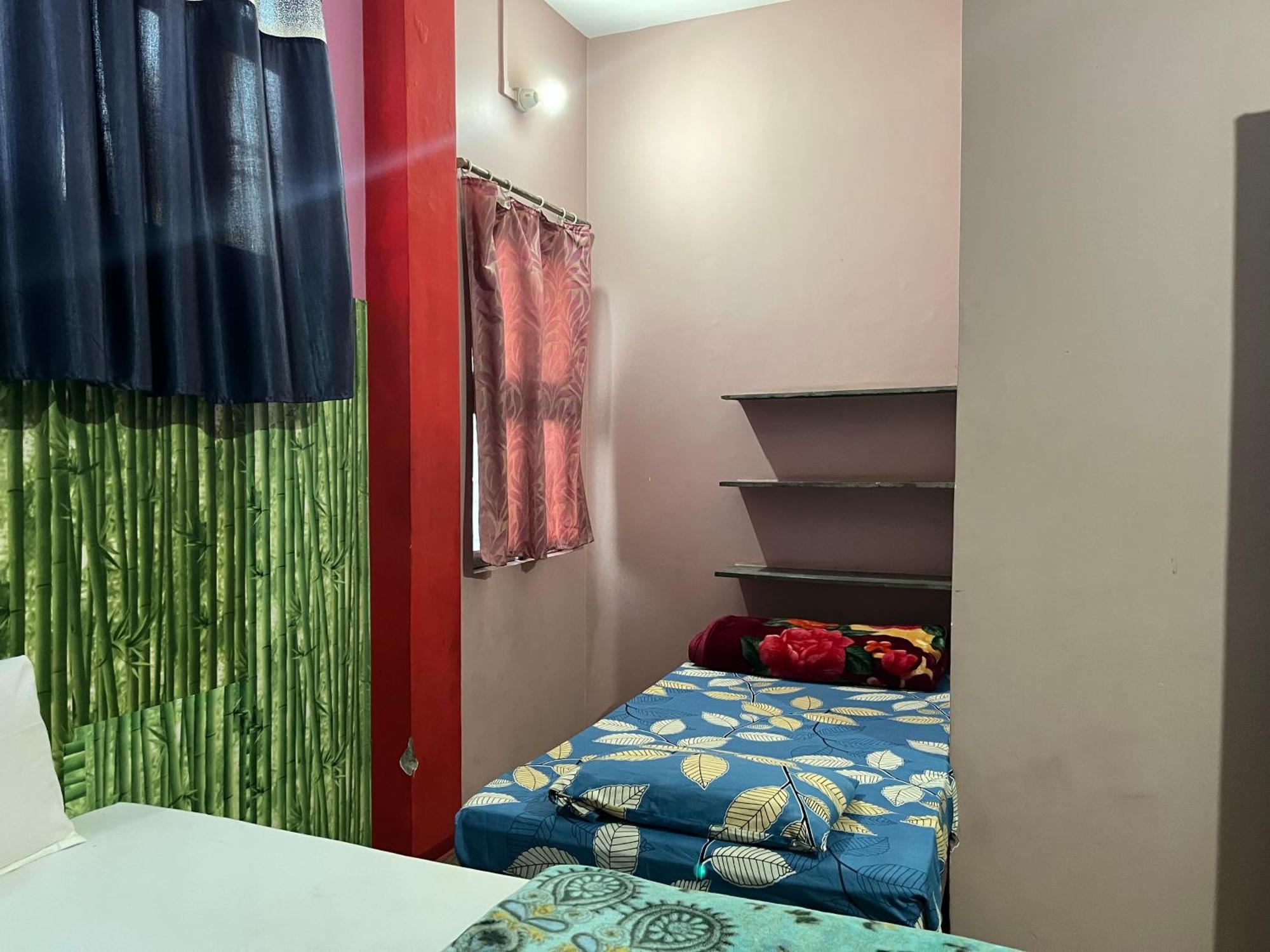 Indra Paying Guest House 바라나시 외부 사진