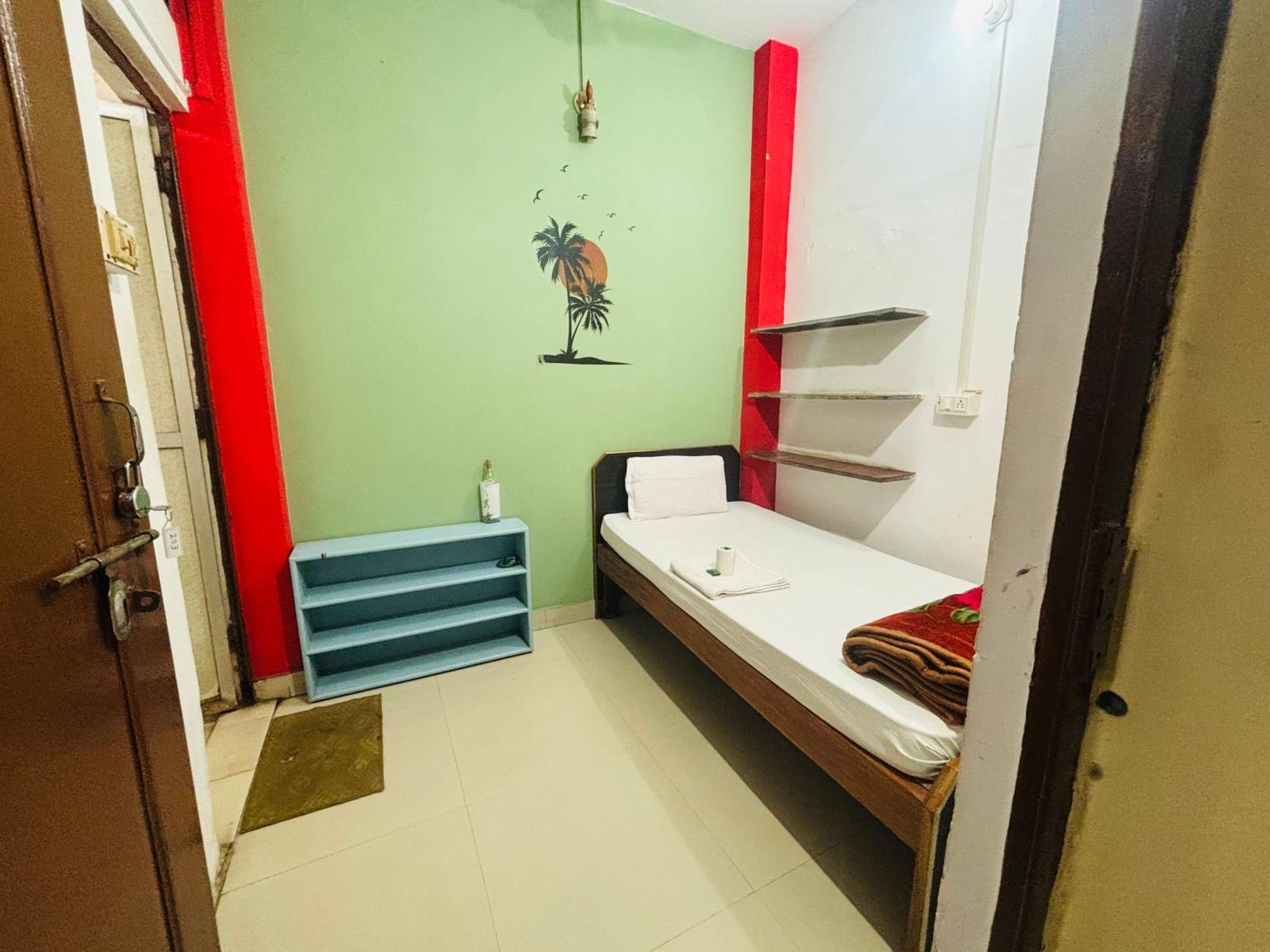 Indra Paying Guest House 바라나시 외부 사진